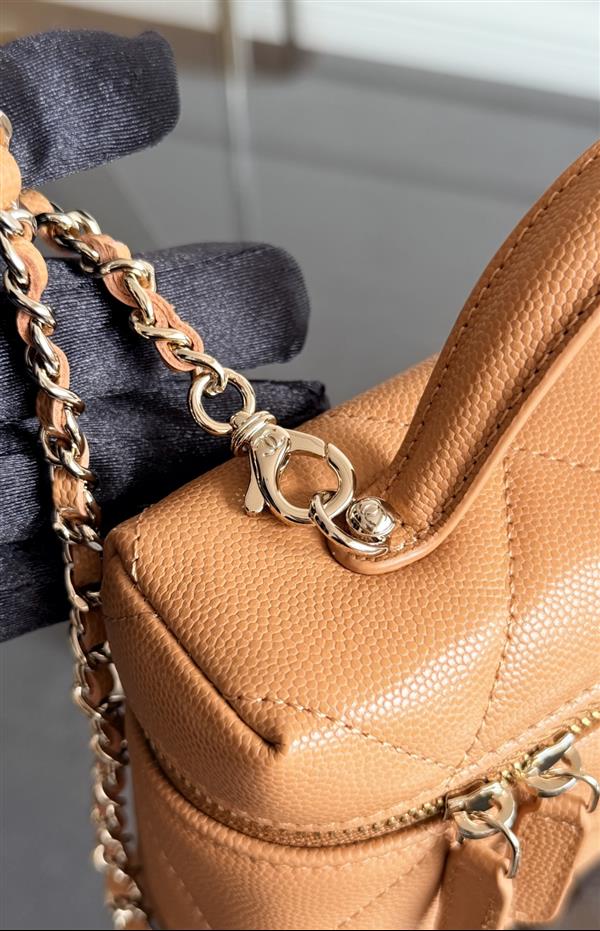 2026127214535825 560